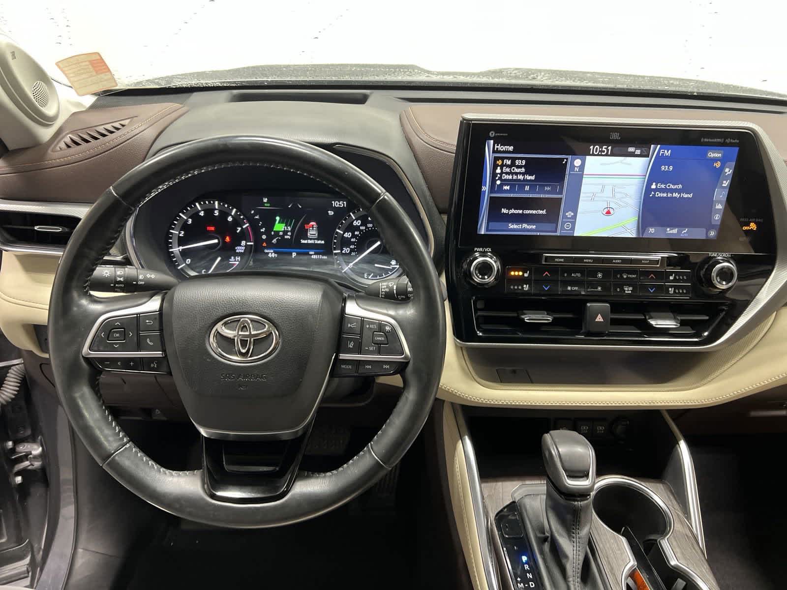 2021 Toyota Highlander Platinum 28