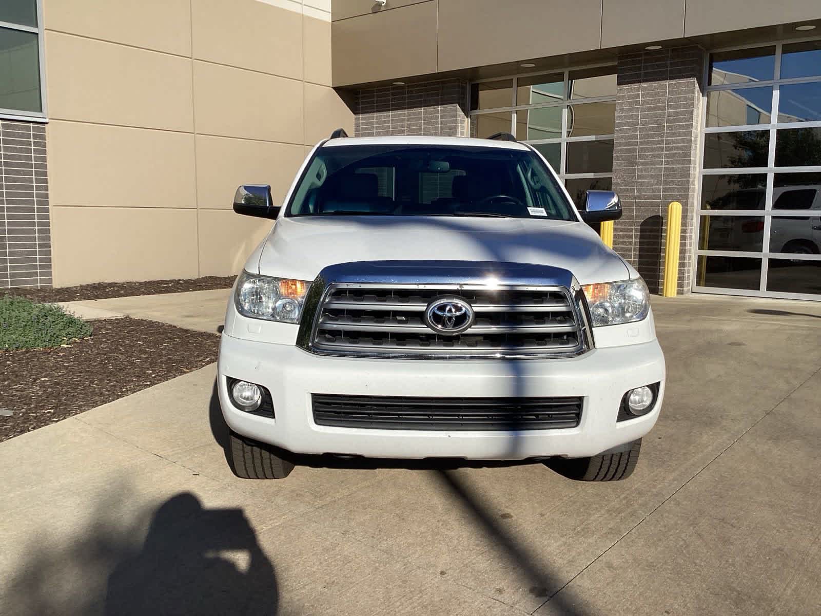 2016 Toyota Sequoia Limited 3