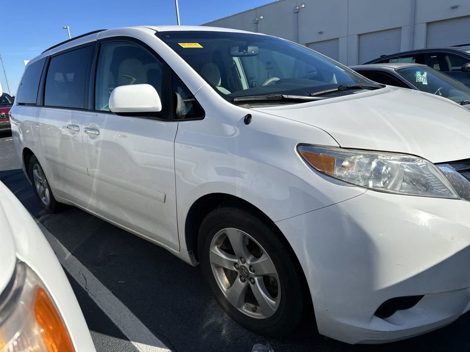 2013 Toyota Sienna LE 2