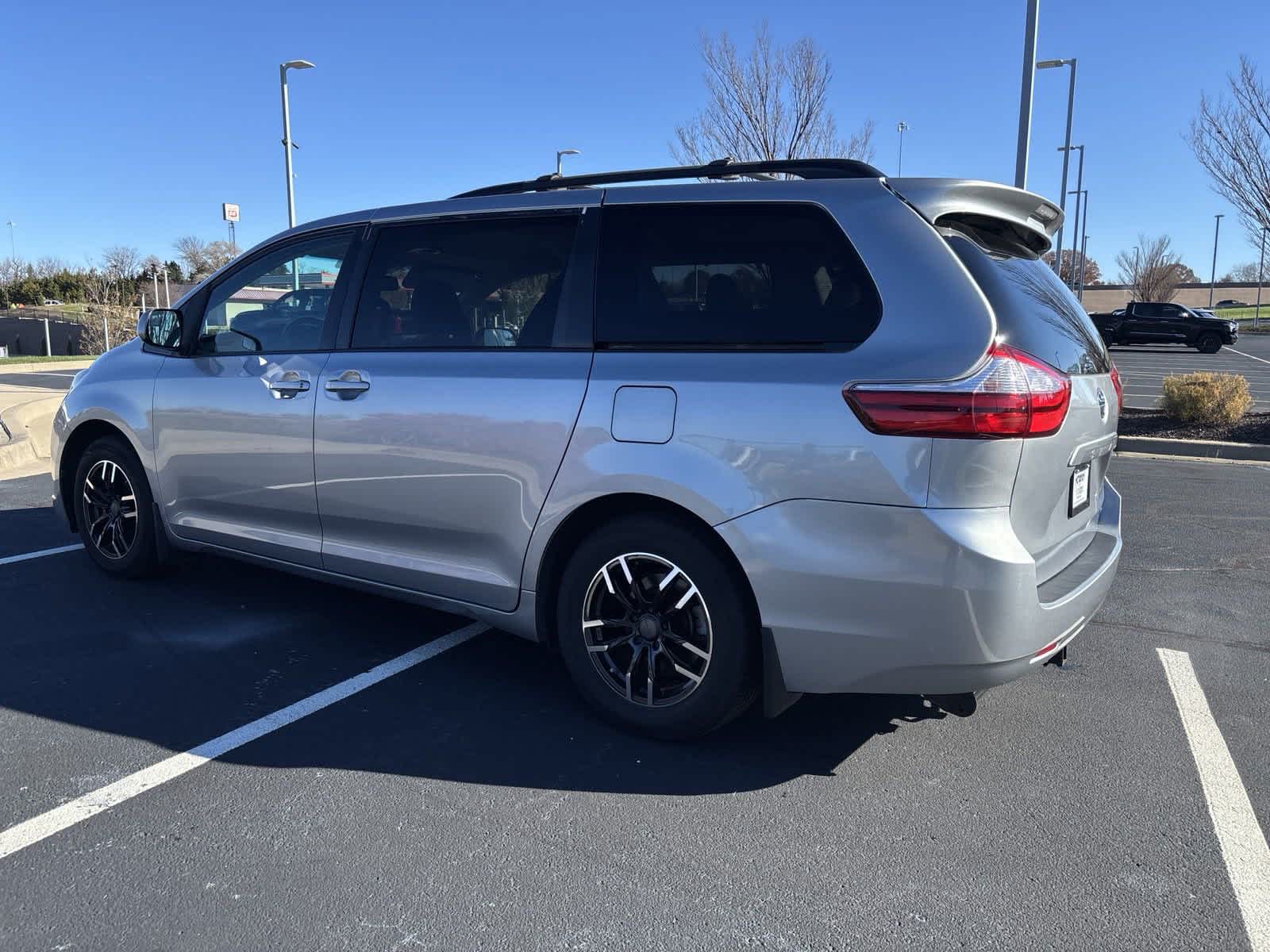 2017 Toyota Sienna LE 7