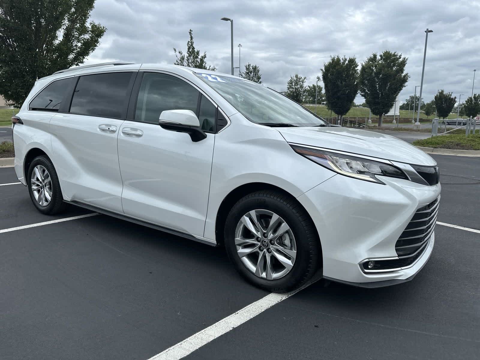 2022 Toyota Sienna Limited 2