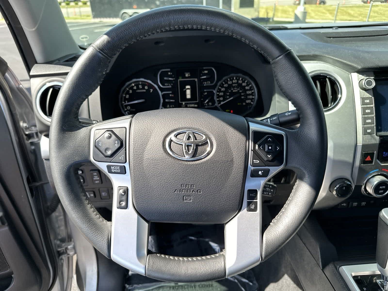 2021 Toyota Tundra Platinum CrewMax 5.5 Bed 5.7L 17