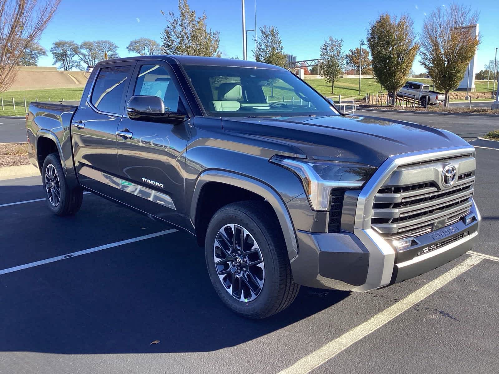 2025 Toyota Tundra Limited CrewMax 5.5 Bed 2