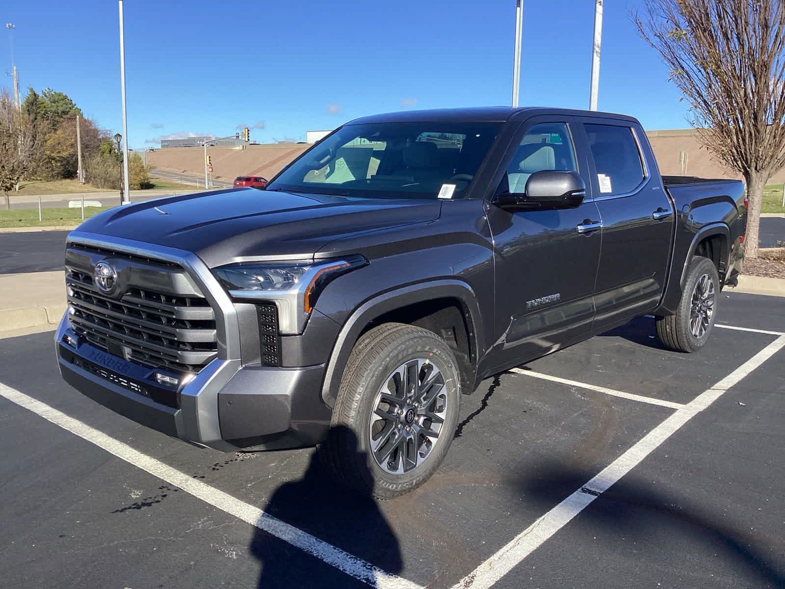 2025 Toyota Tundra Limited CrewMax 5.5 Bed 4