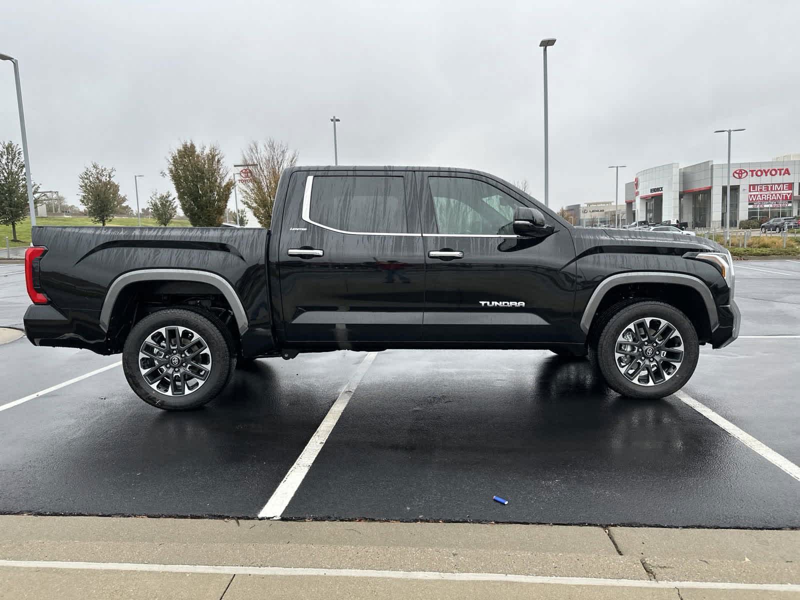 2025 Toyota Tundra Limited CrewMax 5.5 Bed 9