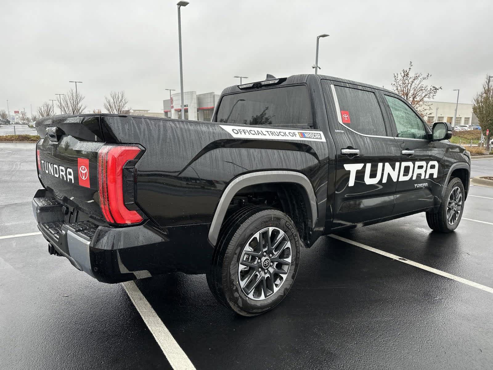 2024 Toyota Tundra Limited CrewMax 5.5 Bed 8