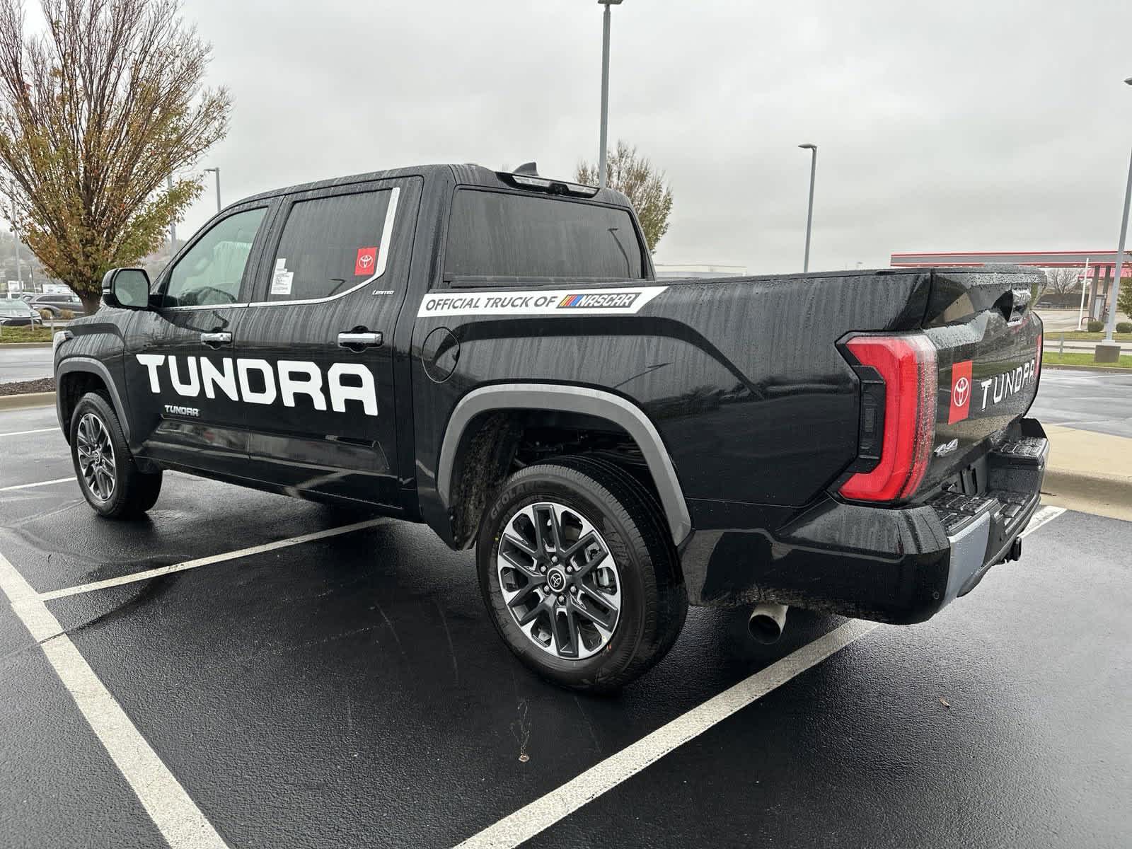 2024 Toyota Tundra Limited CrewMax 5.5 Bed 6