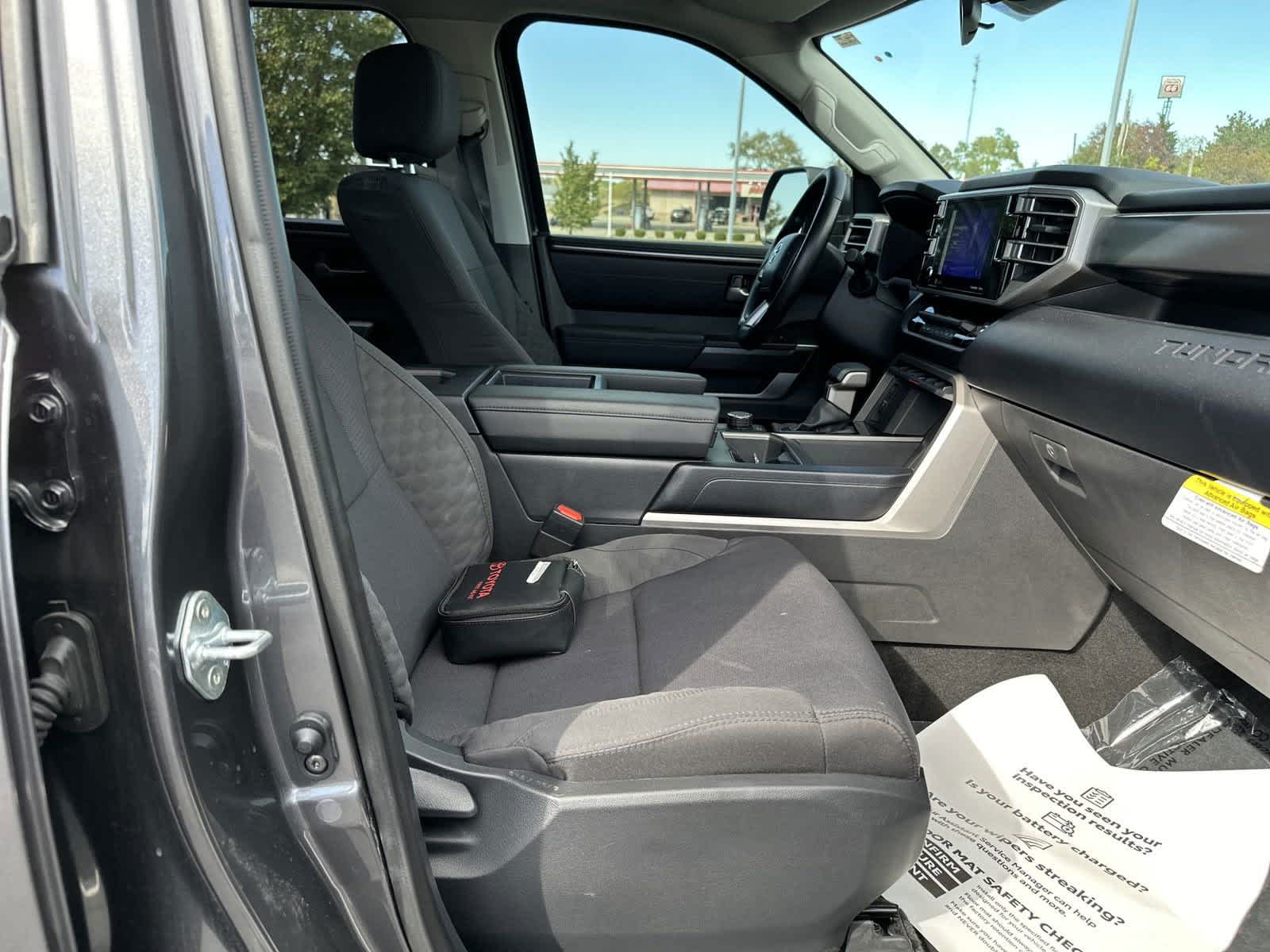 2024 Toyota Tundra SR5 CrewMax 5.5 Bed 31