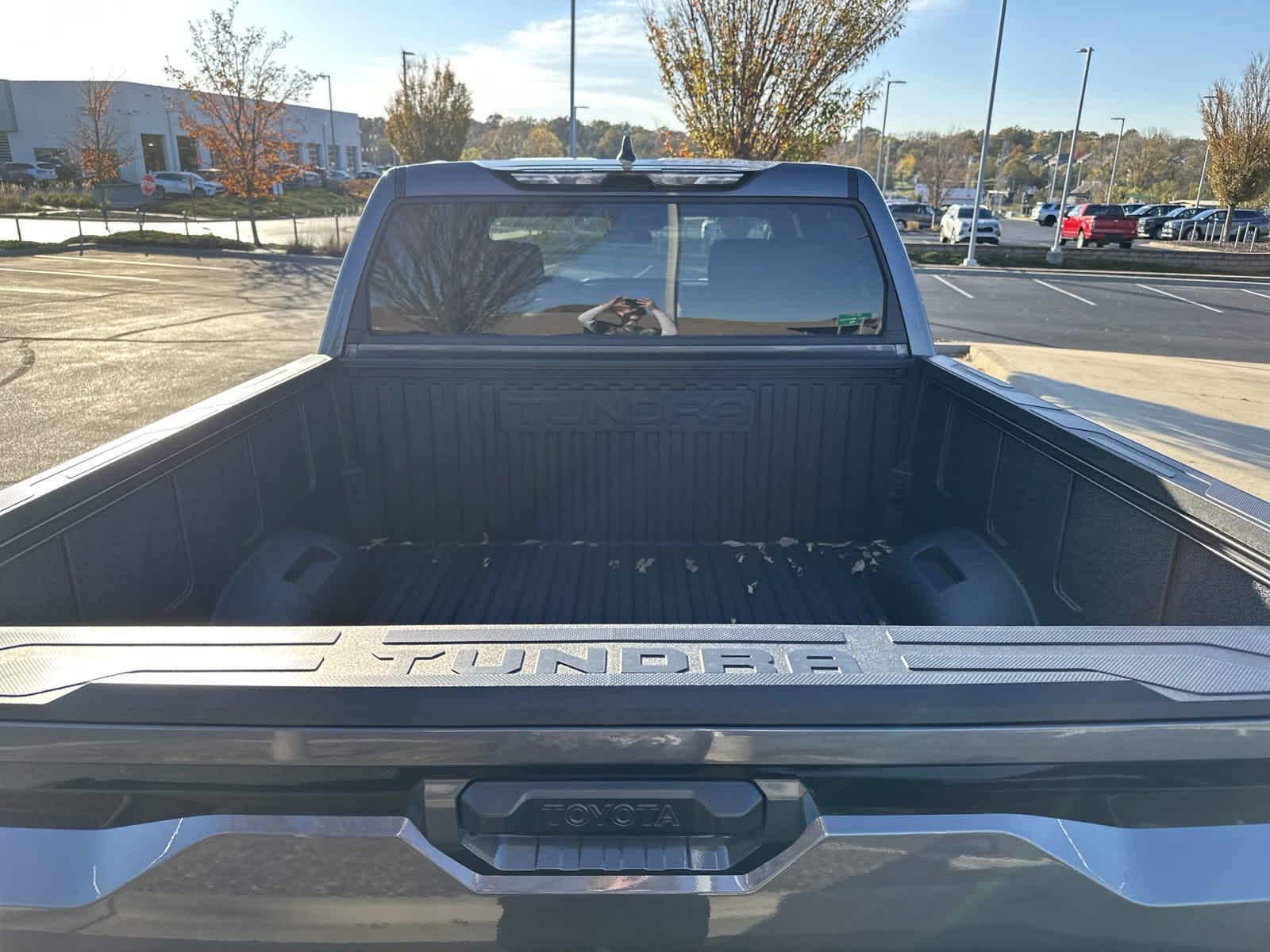 2025 Toyota Tundra SR5 CrewMax 5.5 Bed 31