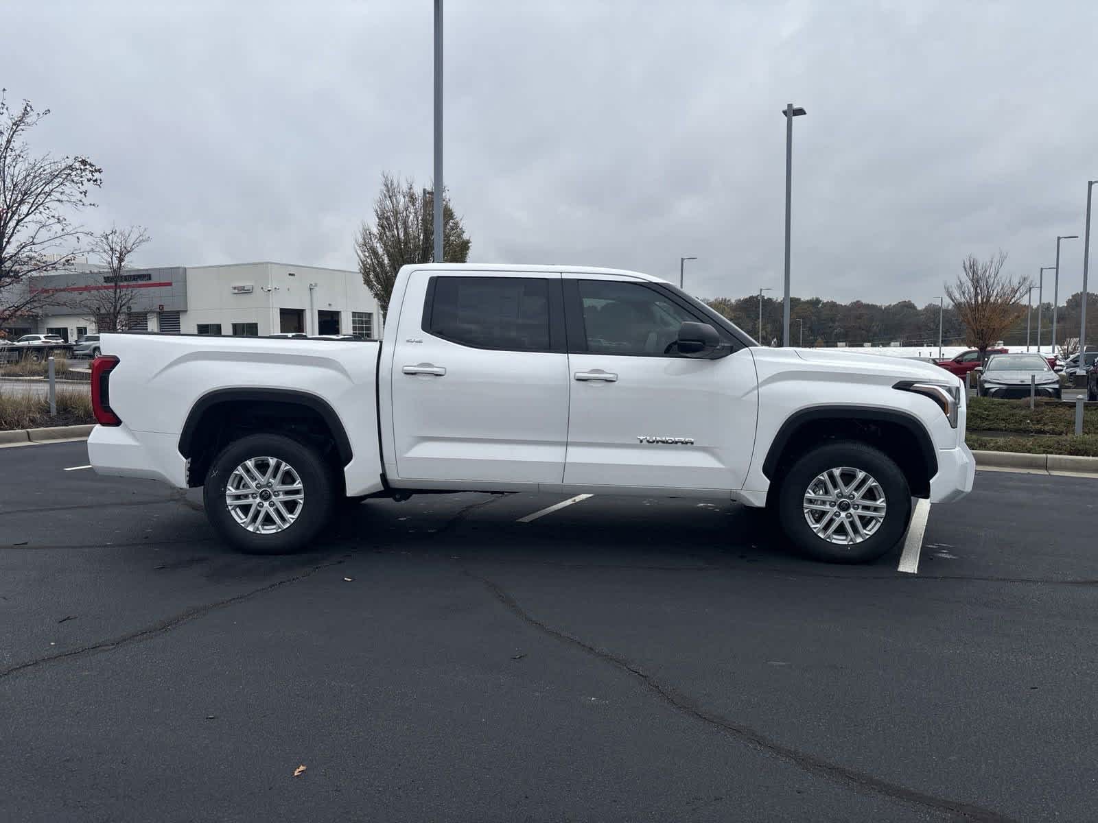 2024 Toyota Tundra SR5 CrewMax 5.5 Bed 9