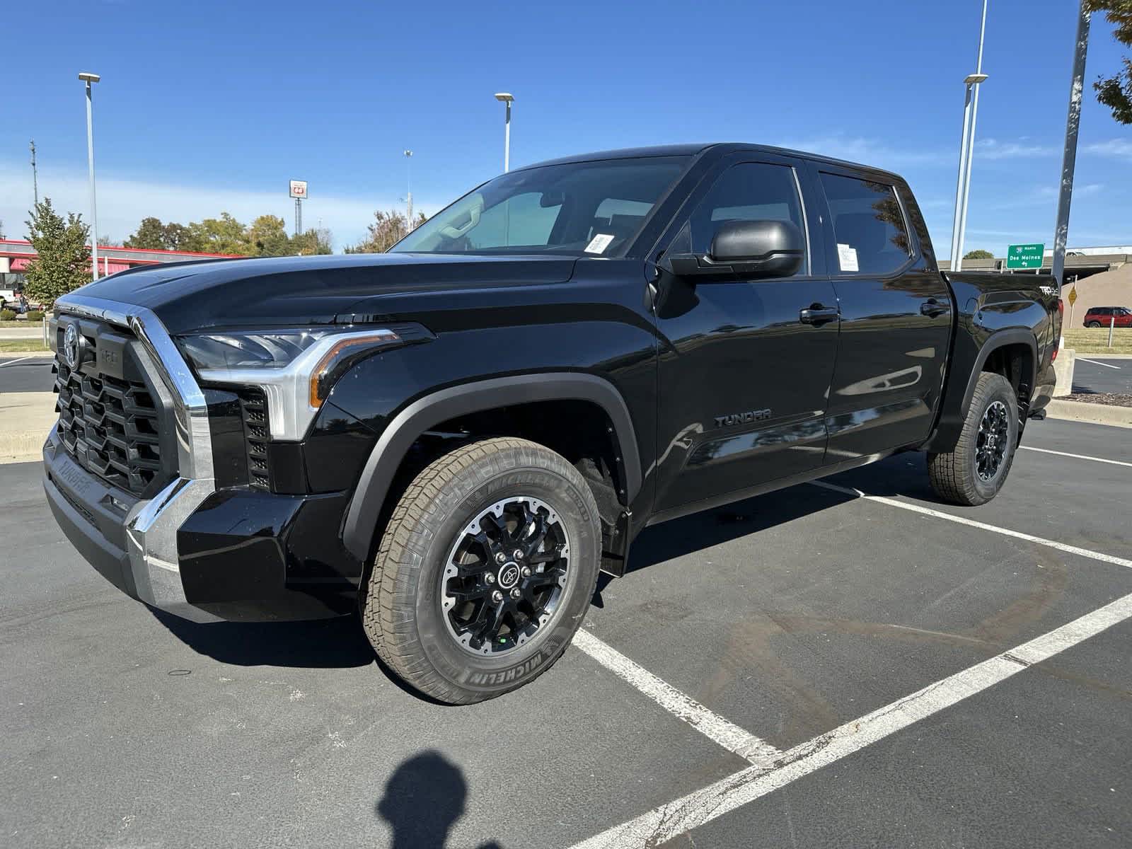 2024 Toyota Tundra SR5 CrewMax 5.5 Bed 4