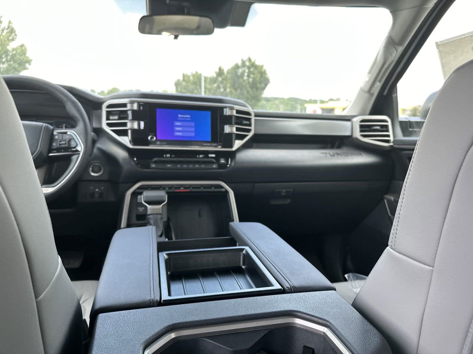 2024 Toyota Tundra SR5 CrewMax 5.5 Bed 16