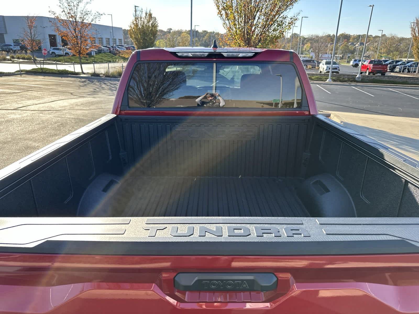 2025 Toyota Tundra SR5 CrewMax 5.5 Bed 31