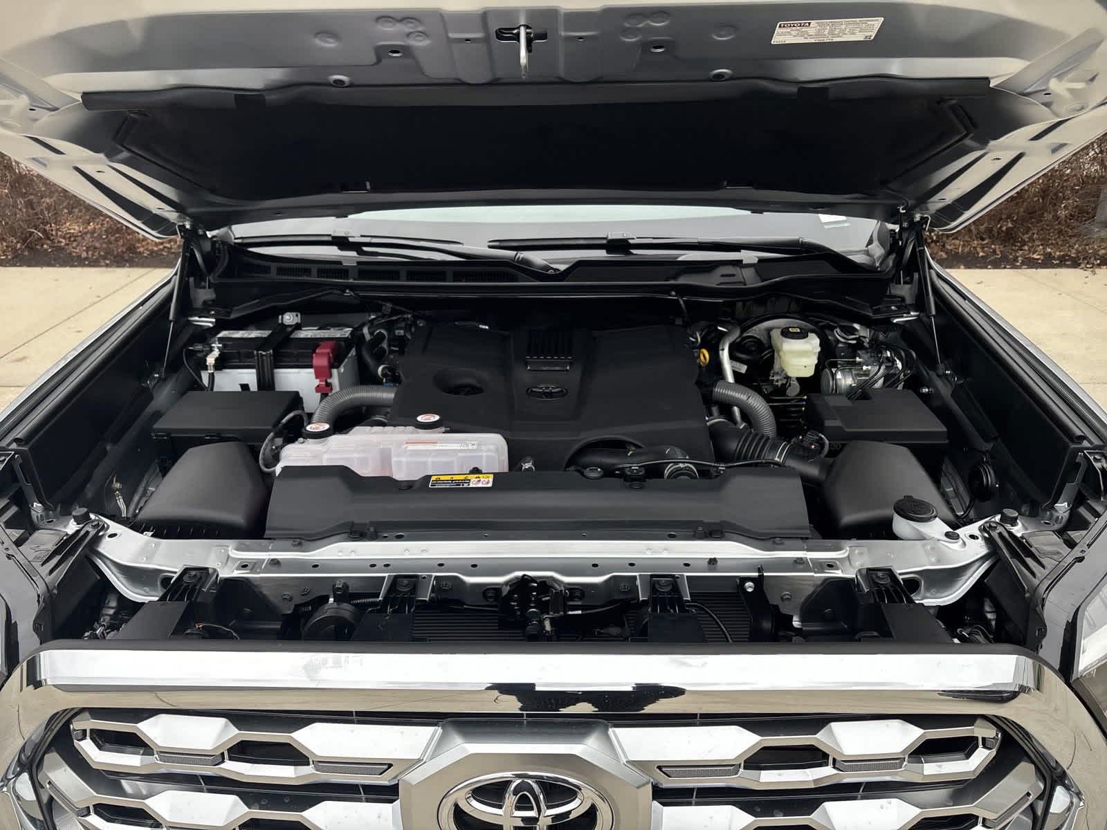 2025 Toyota Tundra 1794 Edition CrewMax 5.5 Bed 33