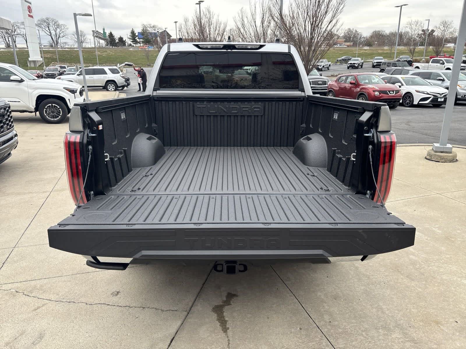 2025 Toyota Tundra 1794 Edition CrewMax 5.5 Bed 32