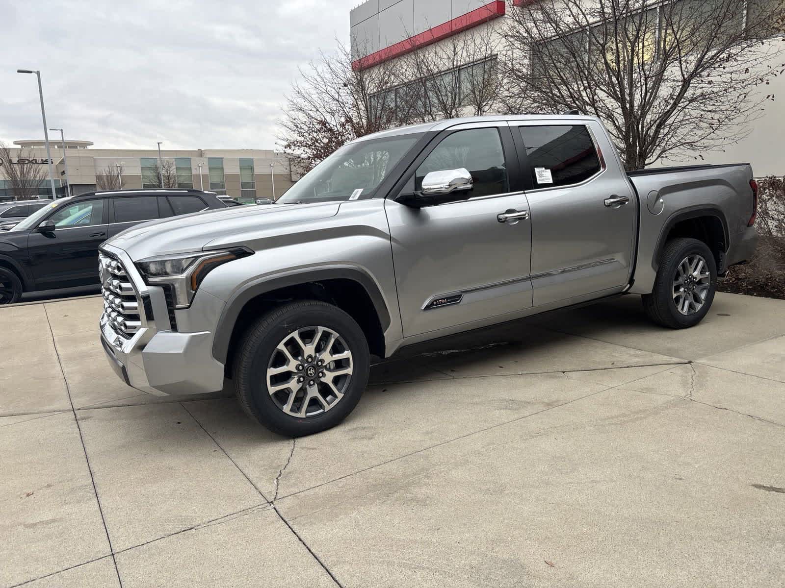 2025 Toyota Tundra 1794 Edition CrewMax 5.5 Bed 4