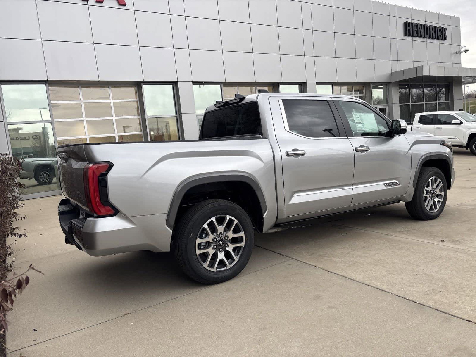 2025 Toyota Tundra 1794 Edition CrewMax 5.5 Bed 8