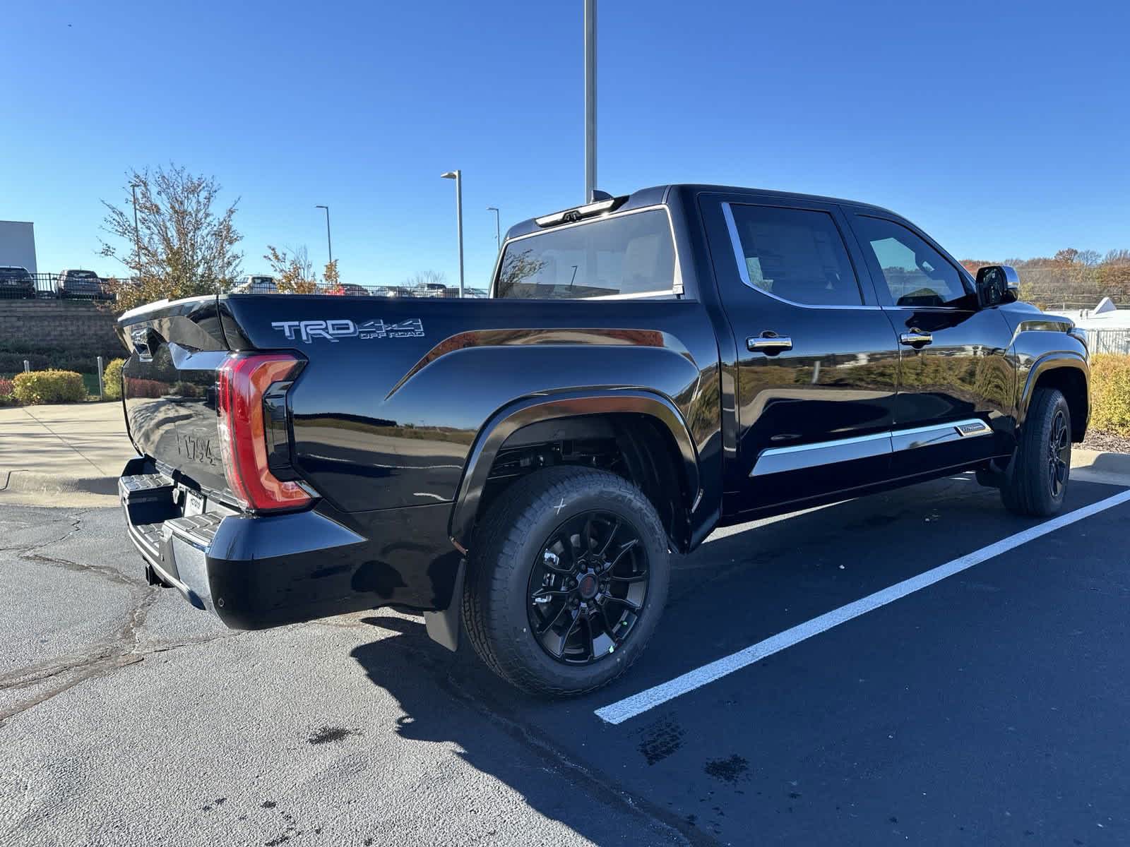 2025 Toyota Tundra 1794 Edition CrewMax 5.5 Bed 8