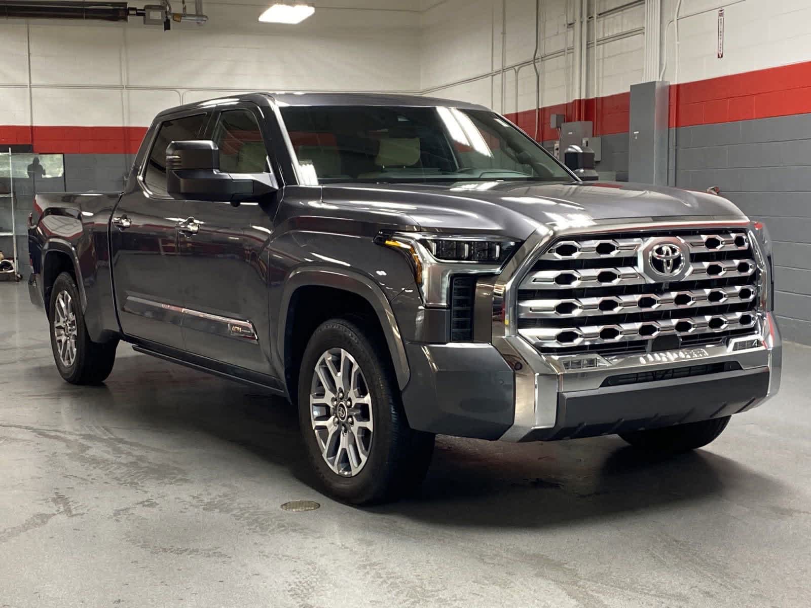 2022 Toyota Tundra 1794 Edition CrewMax 6.5 Bed 2