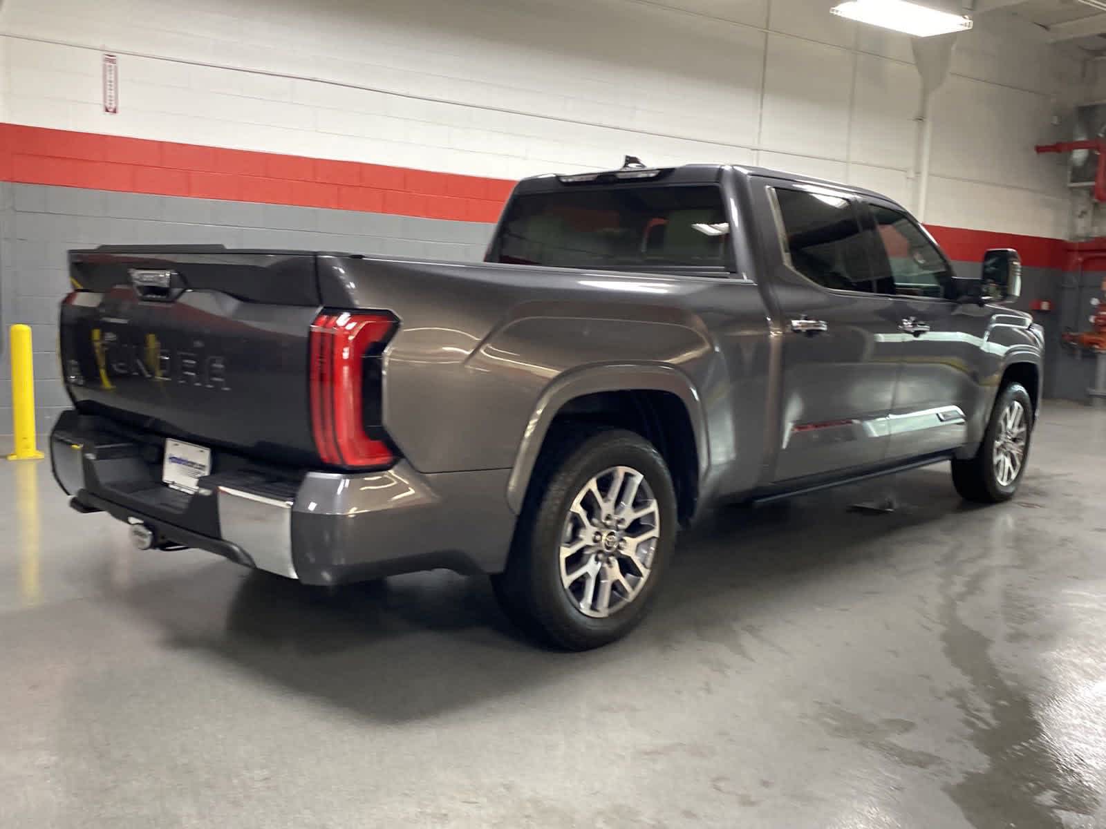 2022 Toyota Tundra 1794 Edition CrewMax 6.5 Bed 8