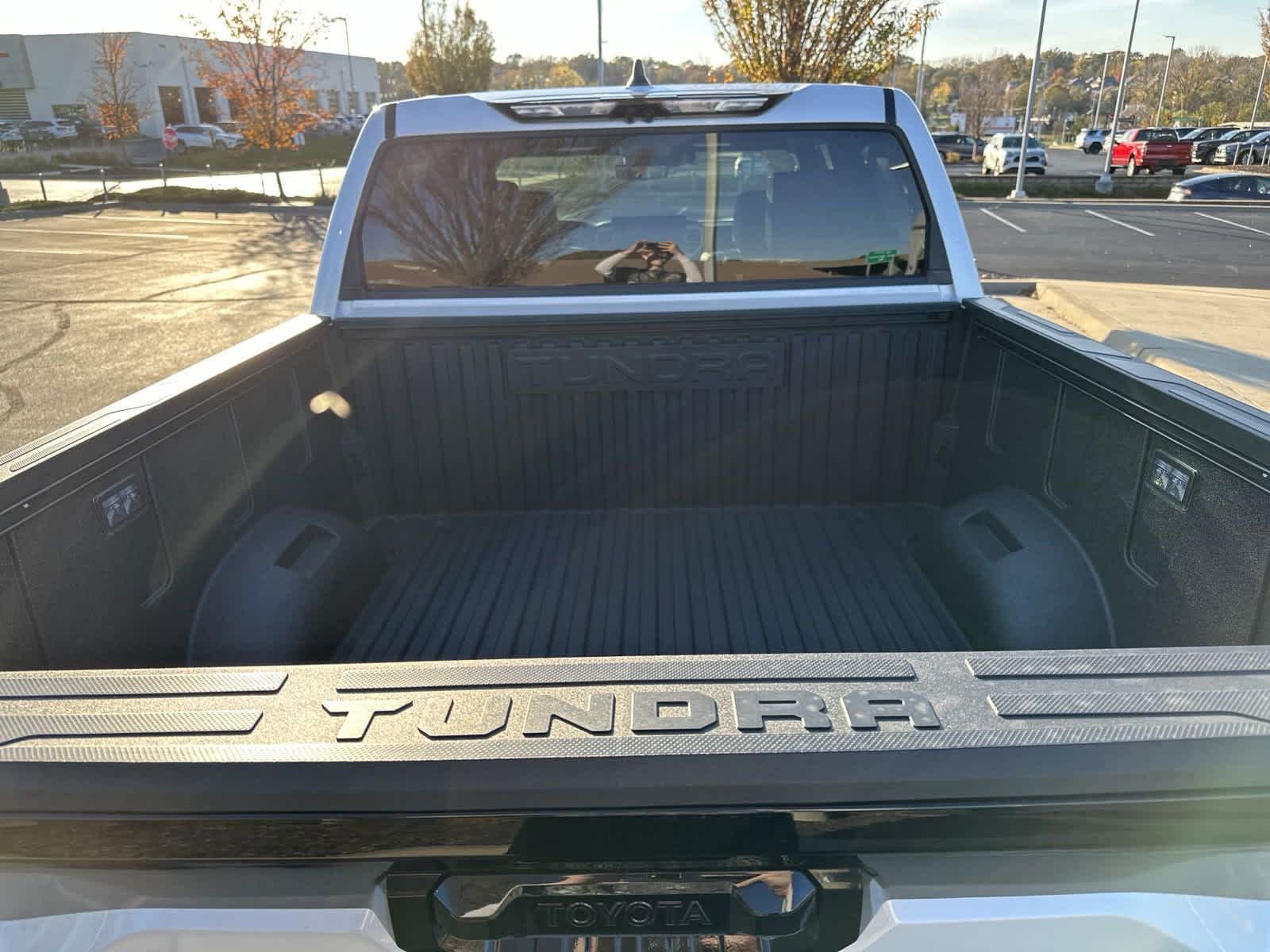 2025 Toyota Tundra PLATINUM 32