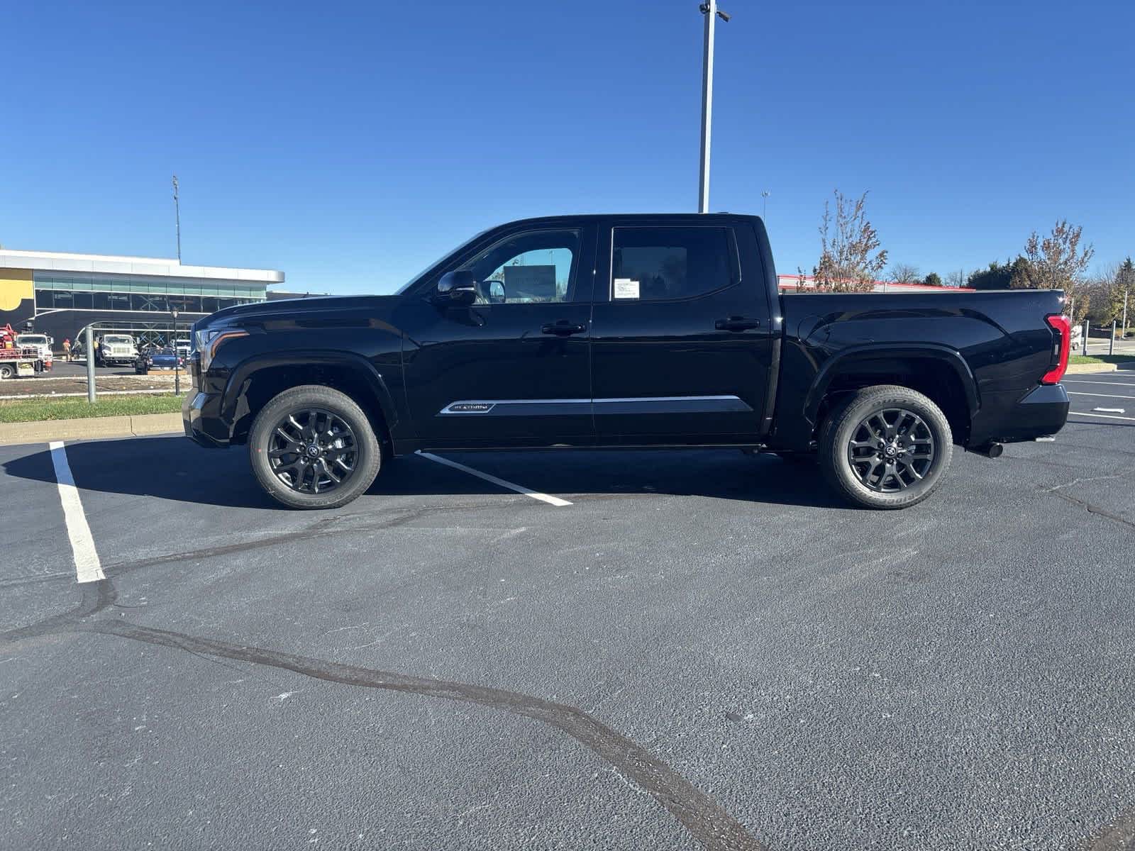 2025 Toyota Tundra PLATINUM 5