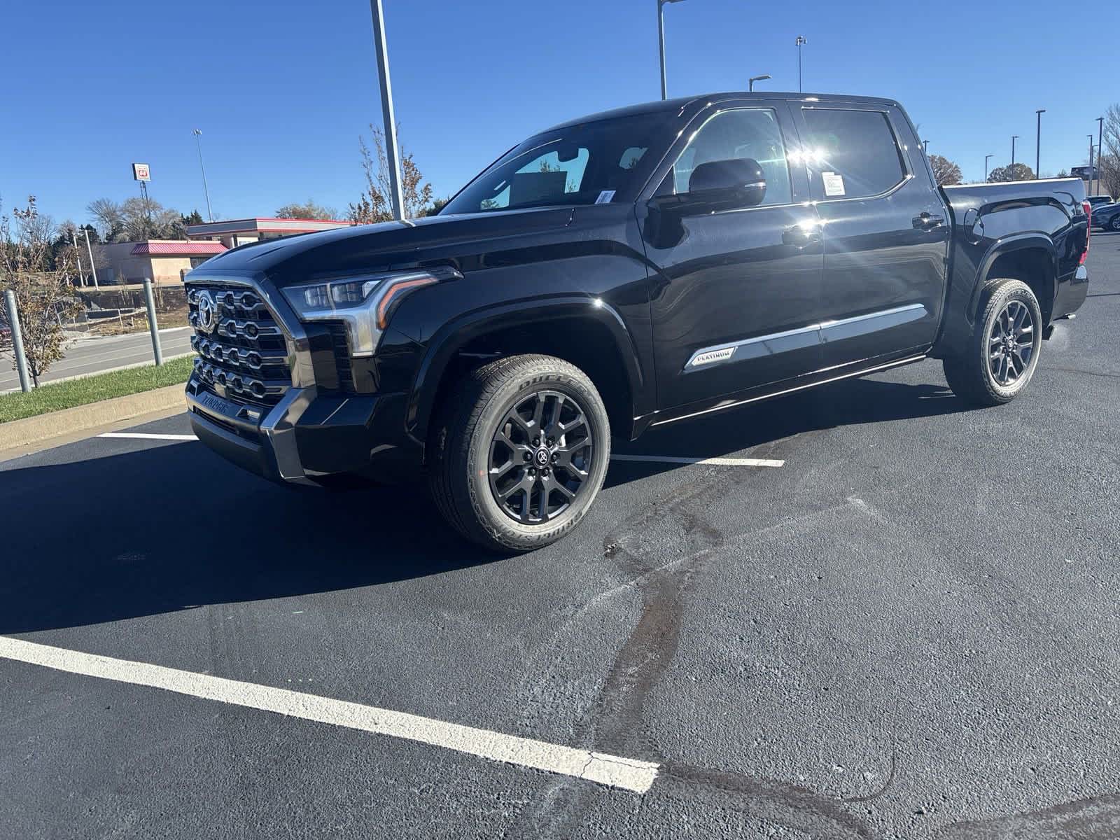 2025 Toyota Tundra PLATINUM 4