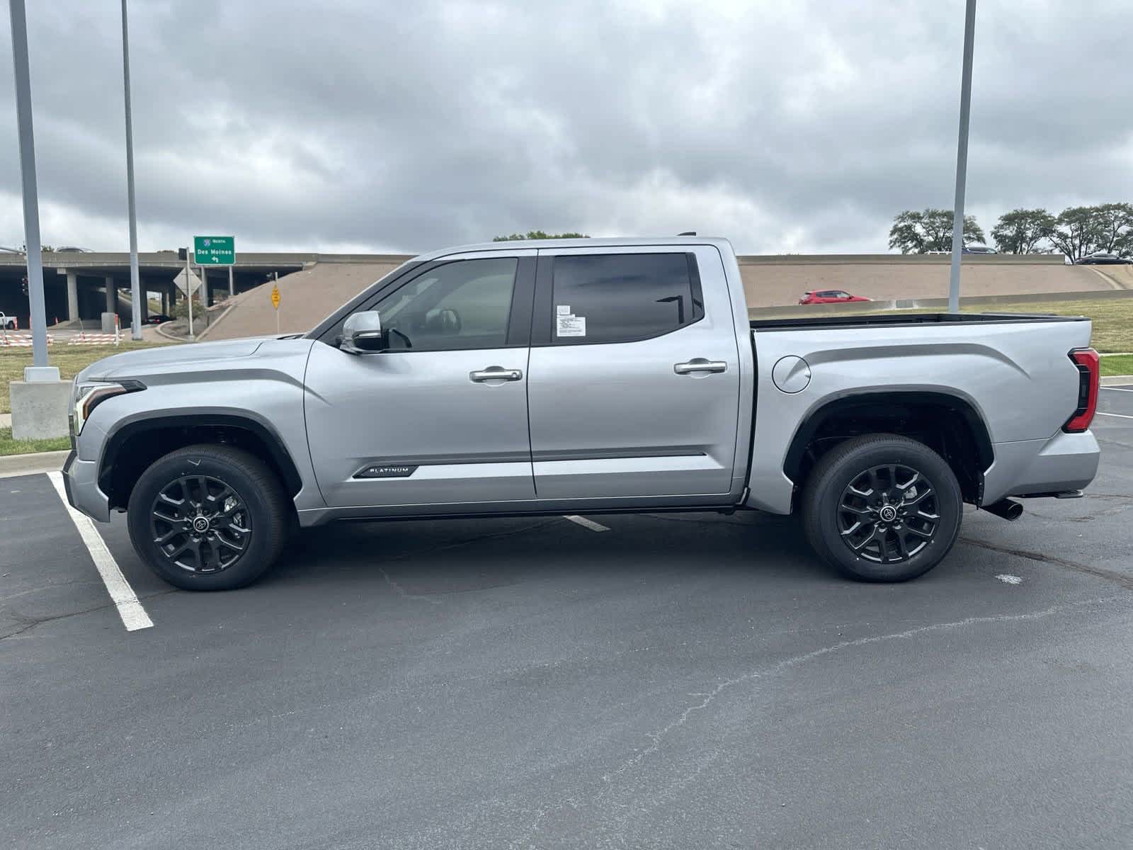 2024 Toyota Tundra Platinum CrewMax 5.5 Bed 5