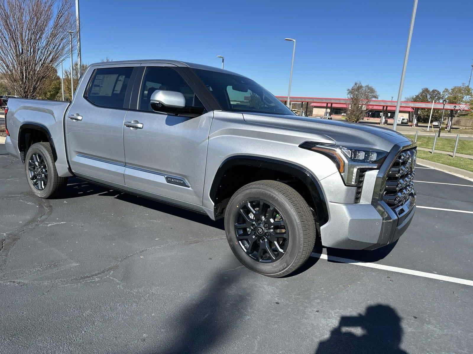 2025 Toyota Tundra PLATINUM 7