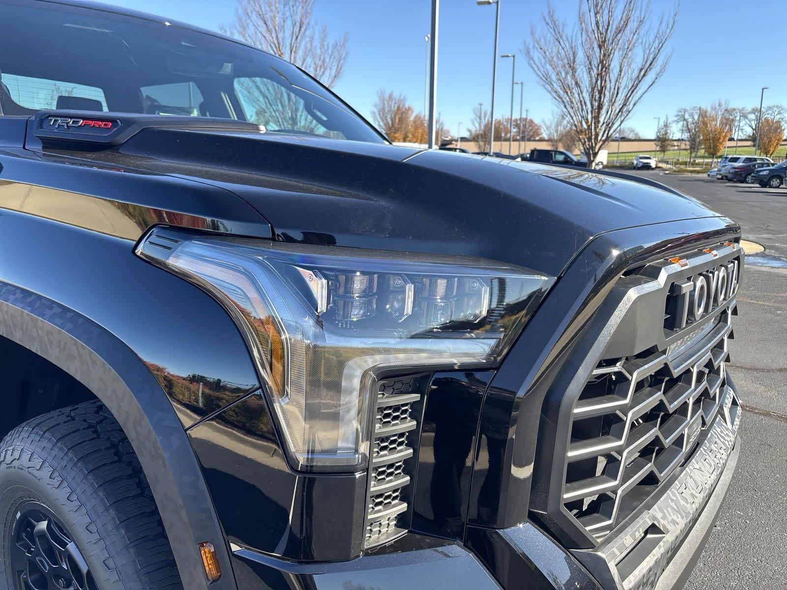 2025 Toyota Tundra TRD Pro Hybrid CrewMax 5.5 Bed 10