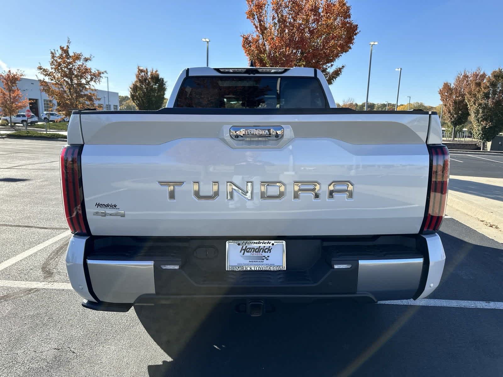 2022 Toyota Tundra Capstone Hybrid CrewMax 5.5 Bed 8