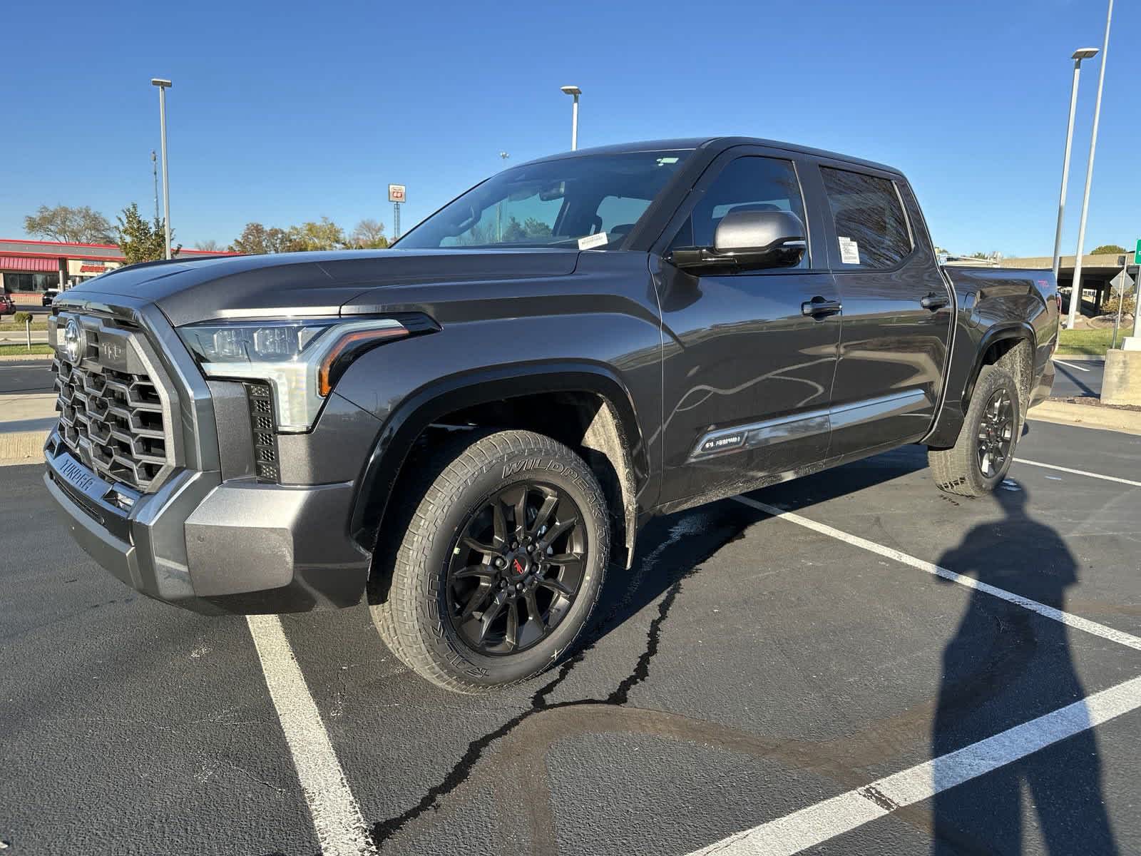 2025 Toyota Tundra Platinum CrewMax 5.5 Bed 4