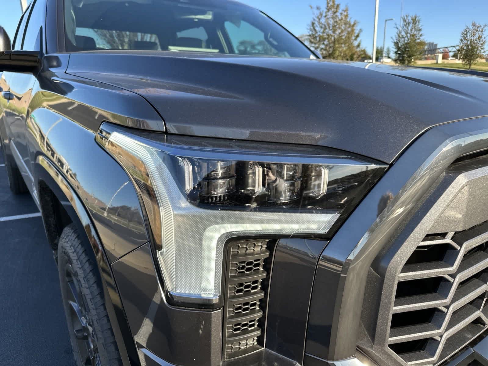 2025 Toyota Tundra Platinum CrewMax 5.5 Bed 10