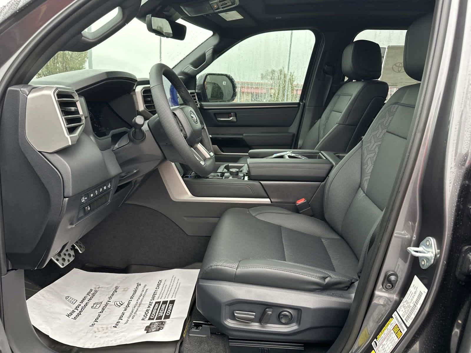 2025 Toyota Tundra Limited CrewMax 5.5 Bed 14