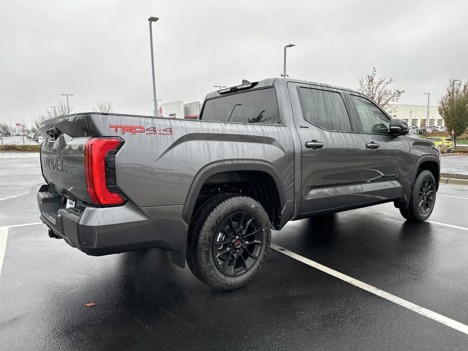 2025 Toyota Tundra Limited CrewMax 5.5 Bed 8