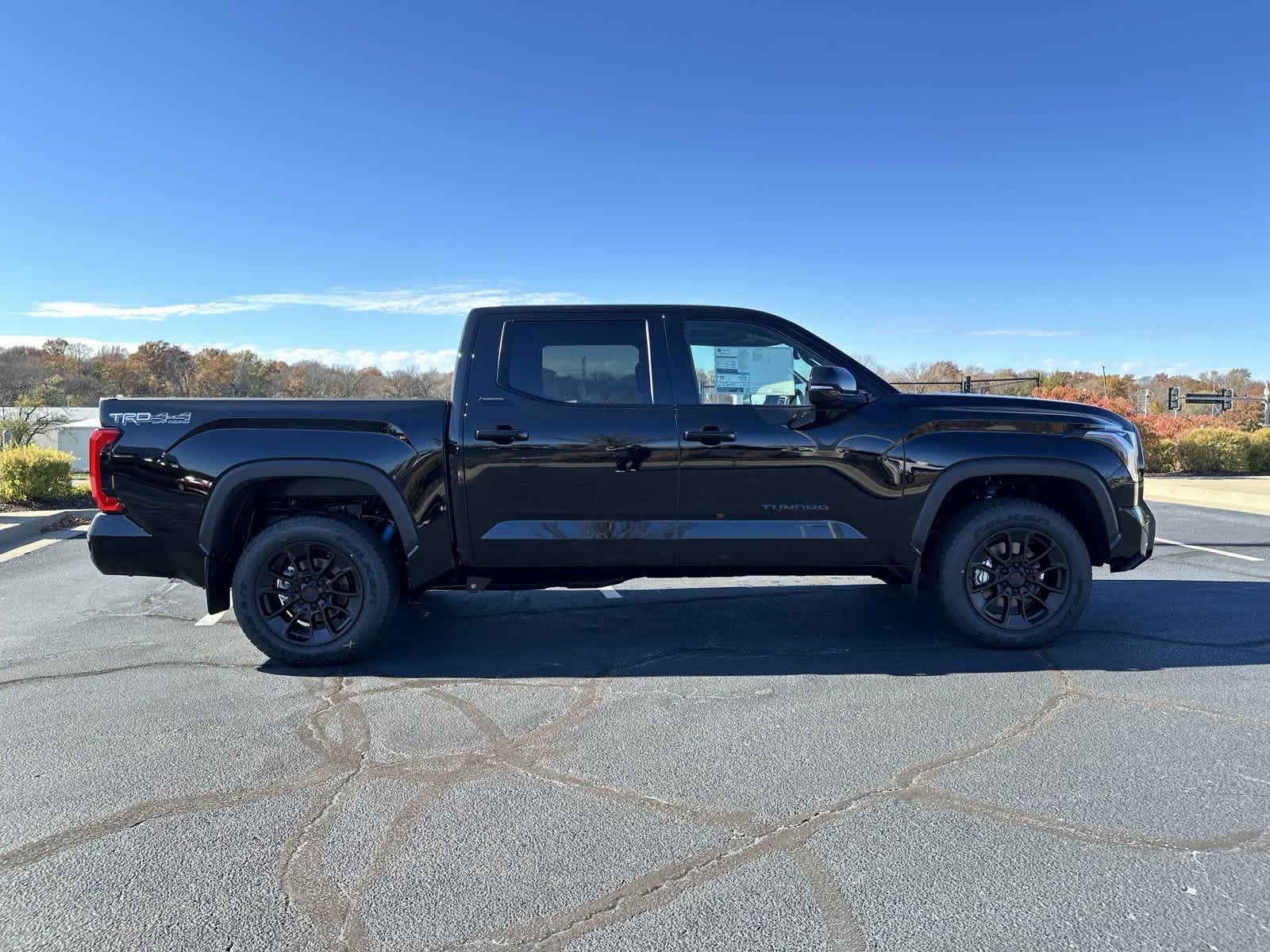 2025 Toyota Tundra Limited CrewMax 5.5 Bed 9