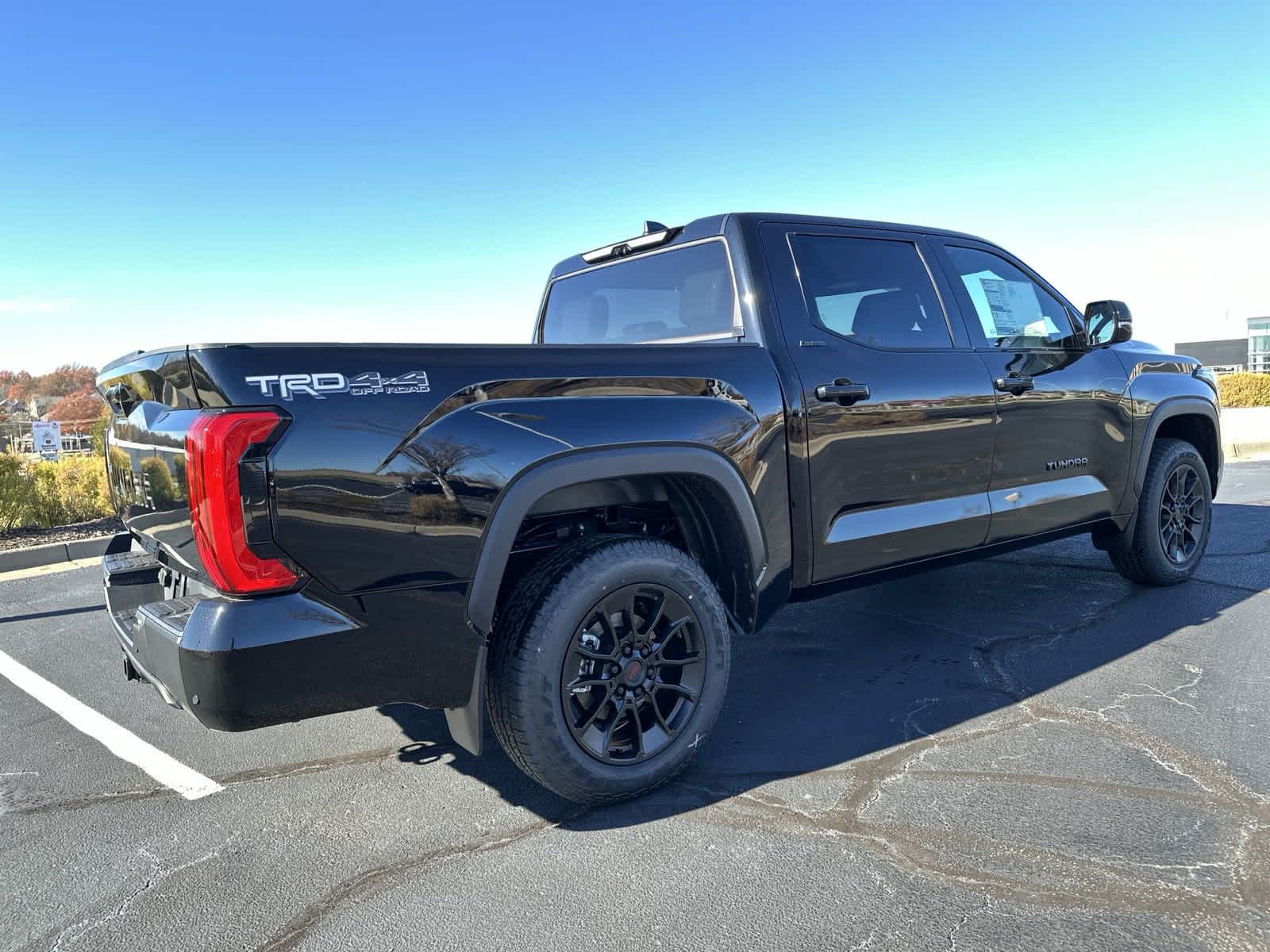 2025 Toyota Tundra Limited CrewMax 5.5 Bed 8