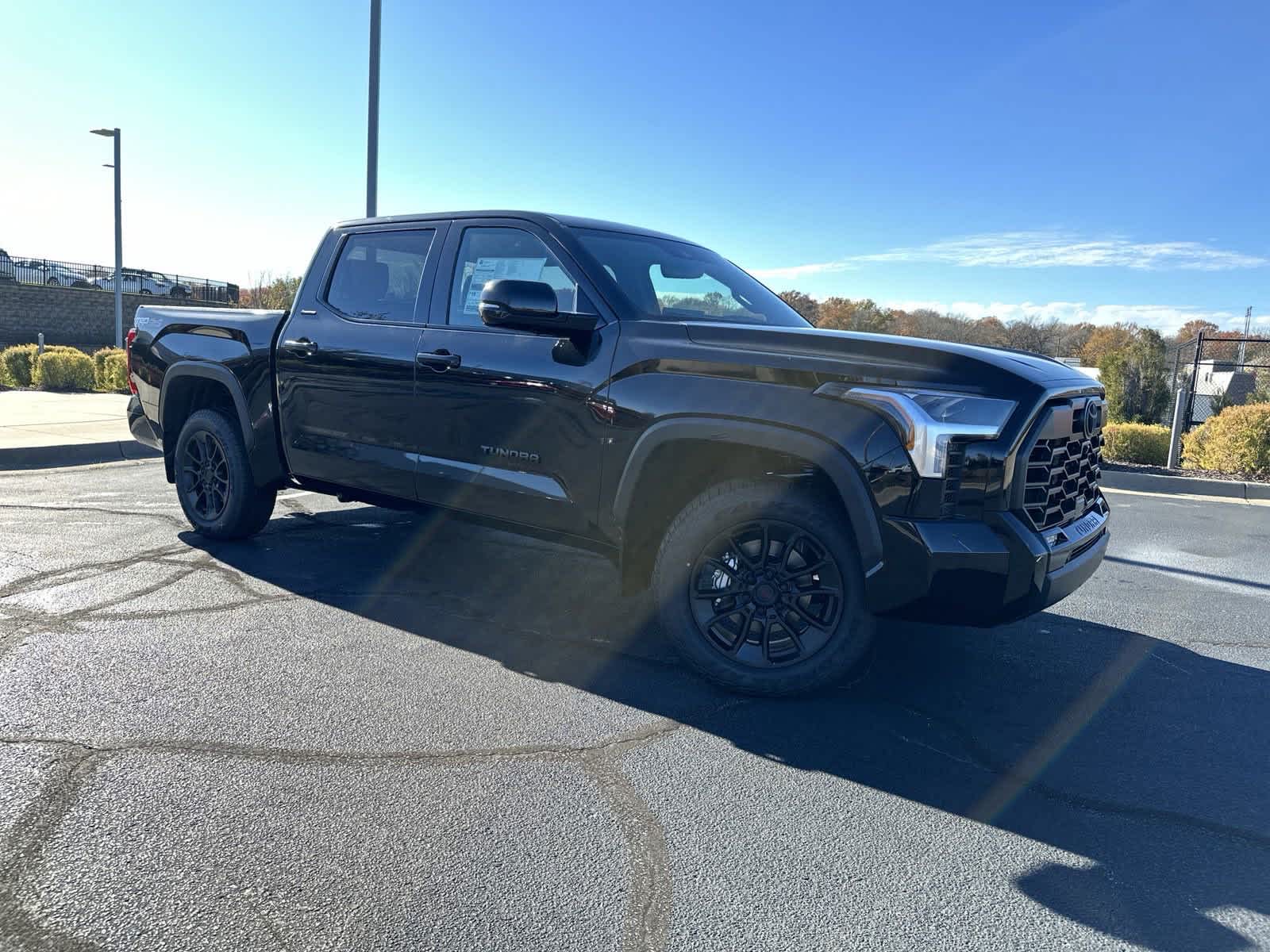 2025 Toyota Tundra Limited CrewMax 5.5 Bed 2