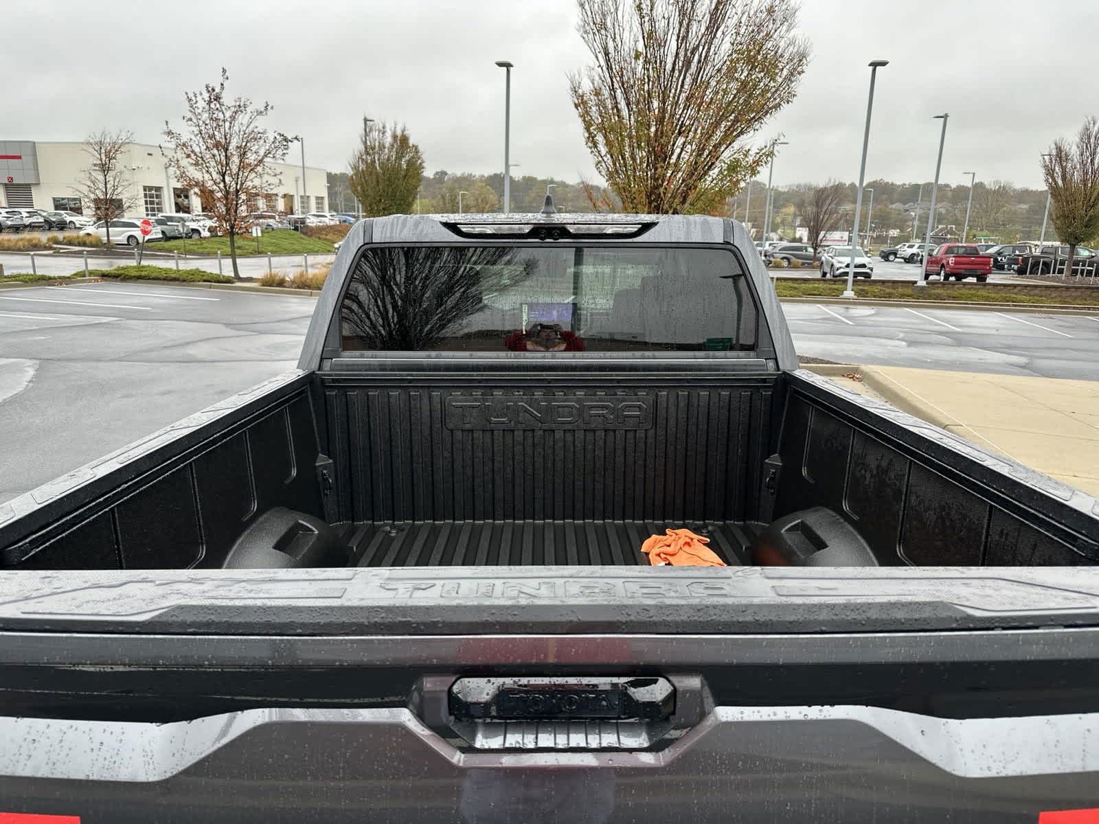 2024 Toyota Tundra Limited CrewMax 5.5 Bed 32