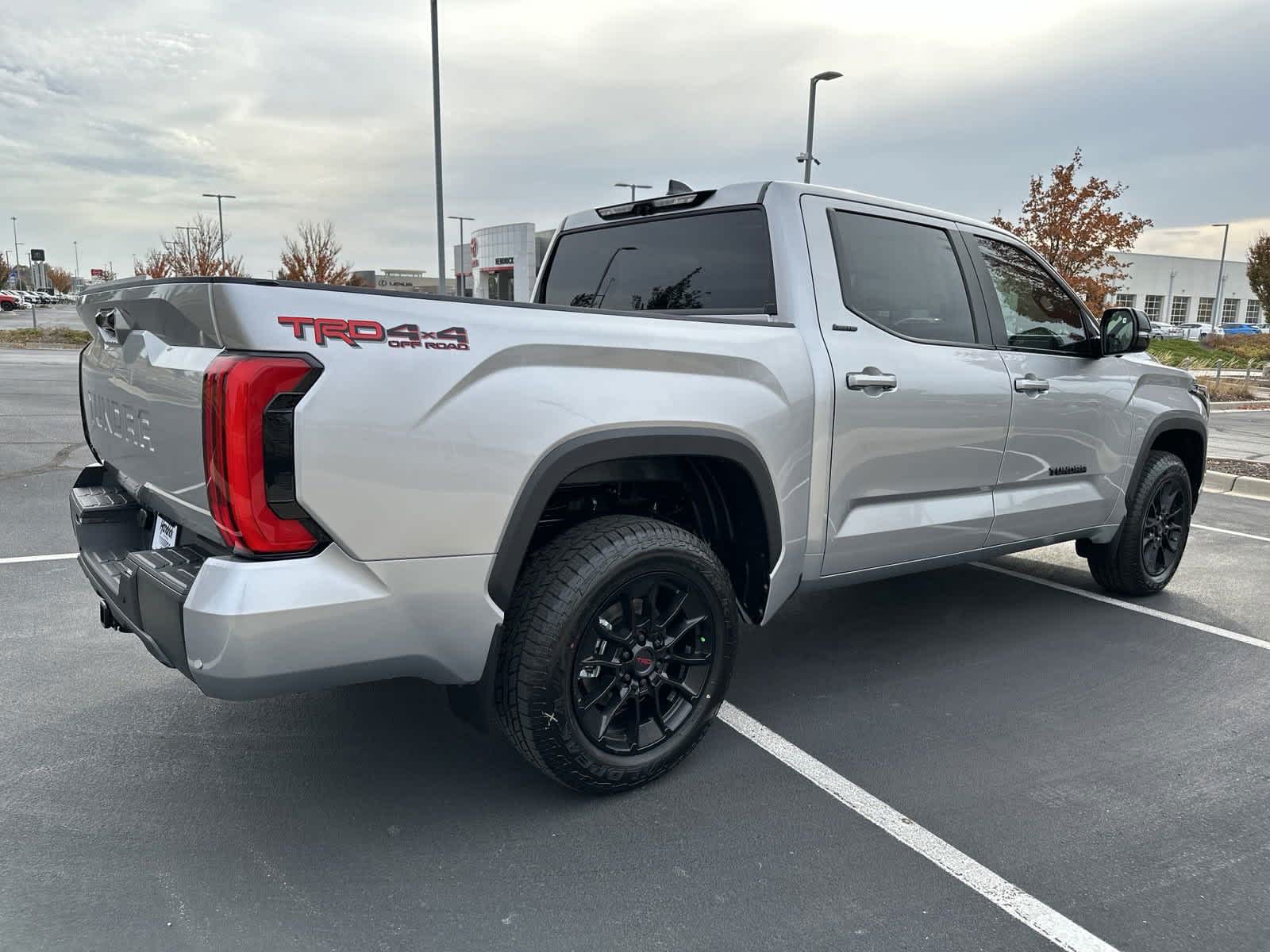 2025 Toyota Tundra Limited CrewMax 5.5 Bed 8