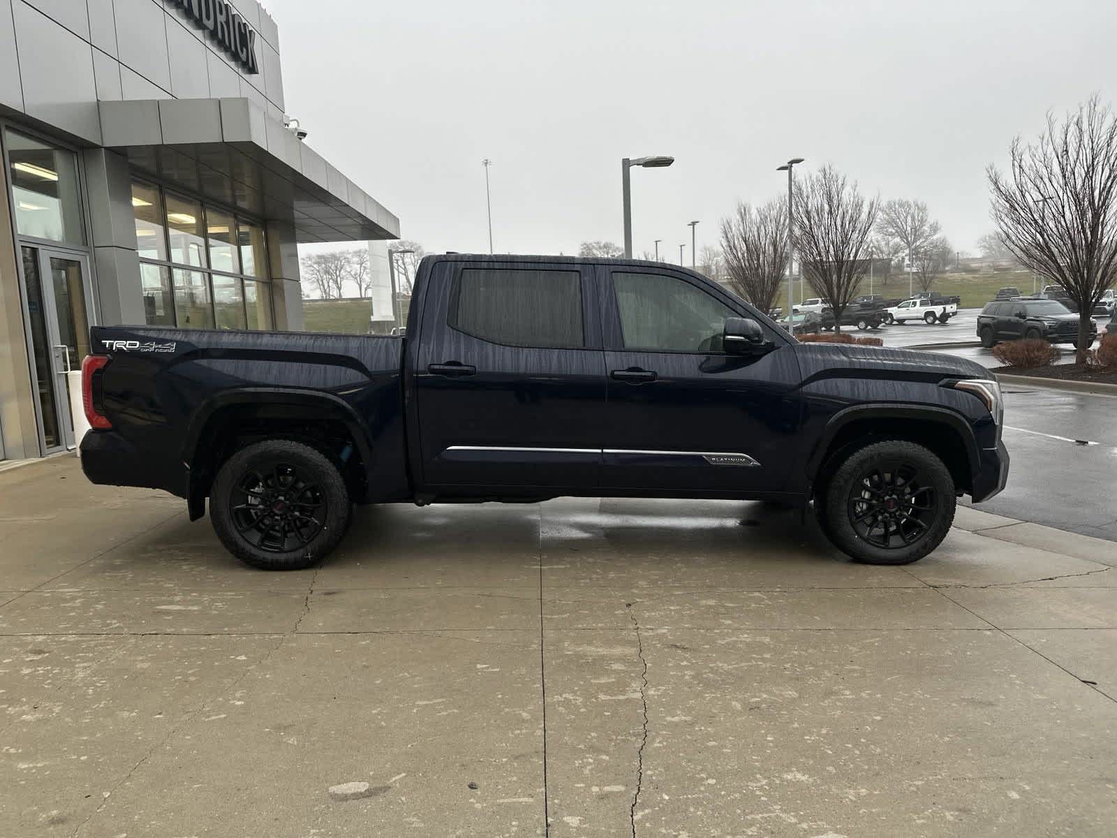 2025 Toyota Tundra Platinum CrewMax 5.5 Bed 9