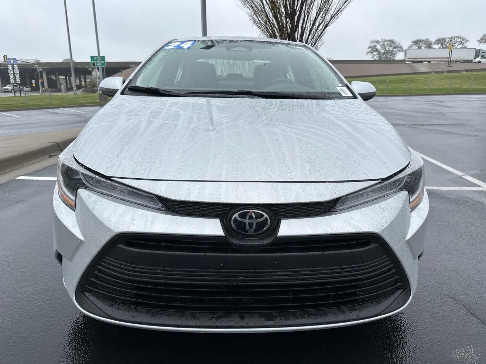 2024 Toyota Corolla LE 3