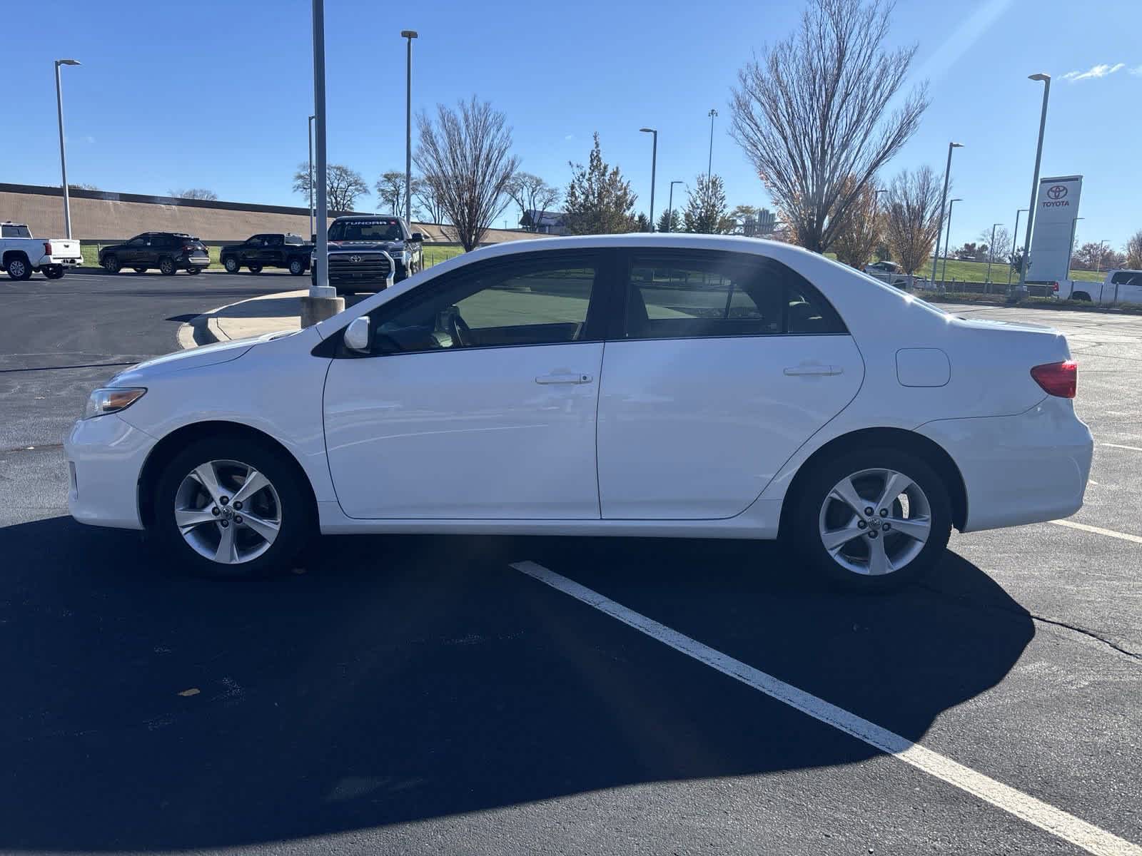 2013 Toyota Corolla LE 6