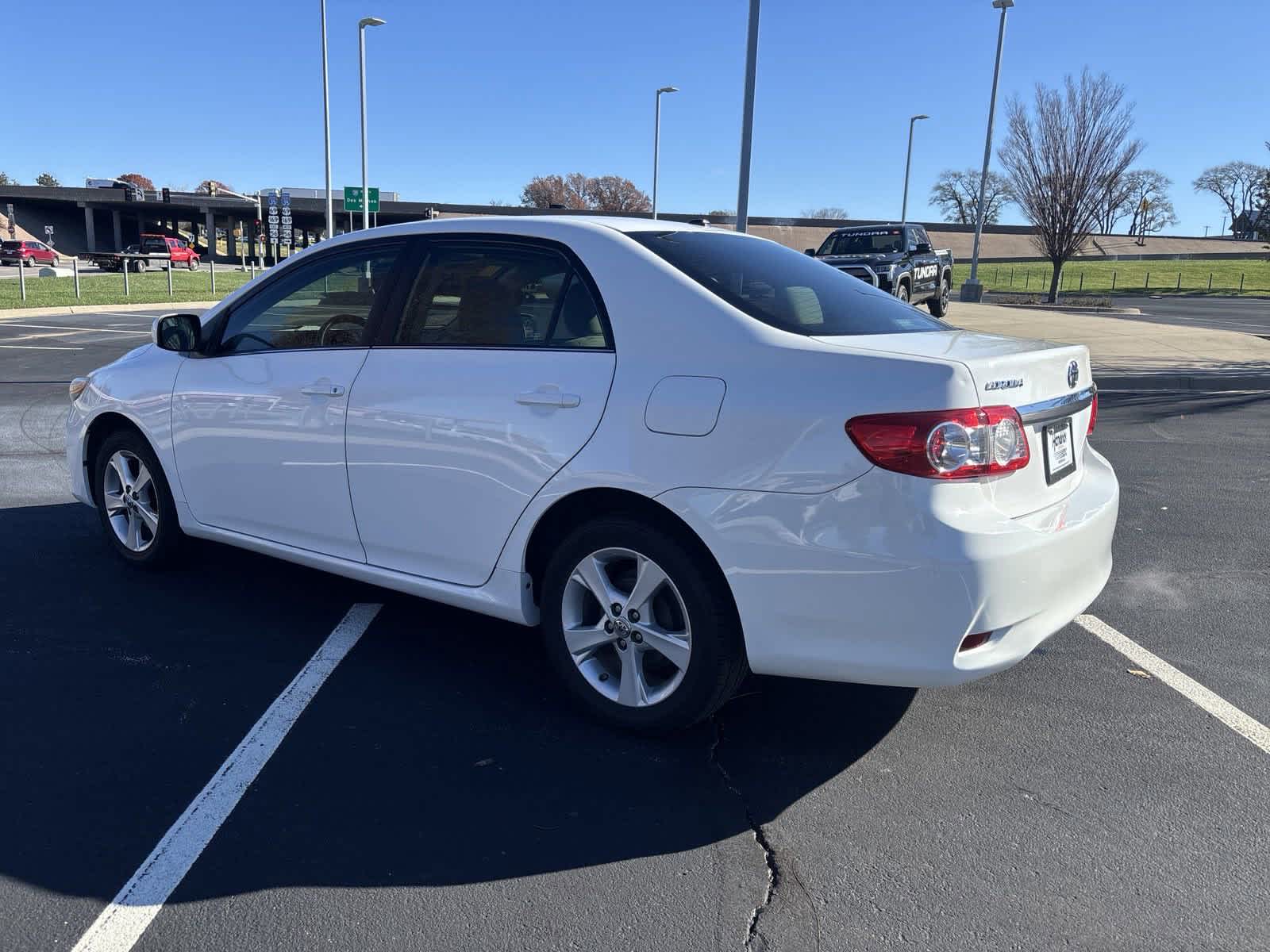 2013 Toyota Corolla LE 7