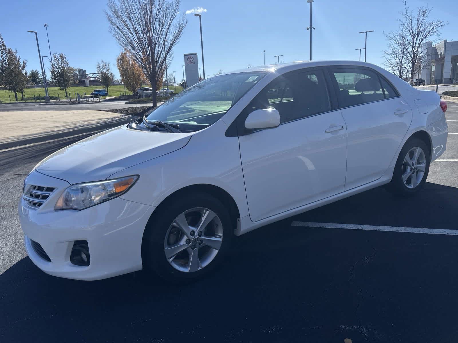 2013 Toyota Corolla LE 4