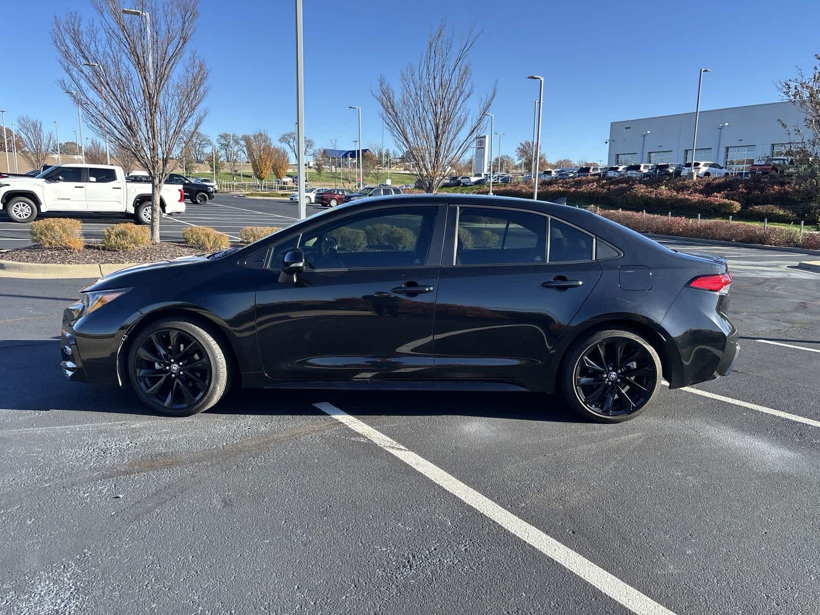 2022 Toyota Corolla SE Nightshade 6