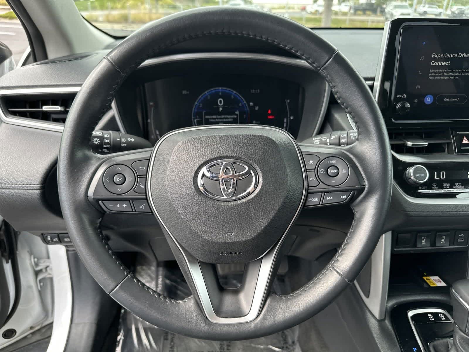 2023 Toyota Corolla Cross XLE 17