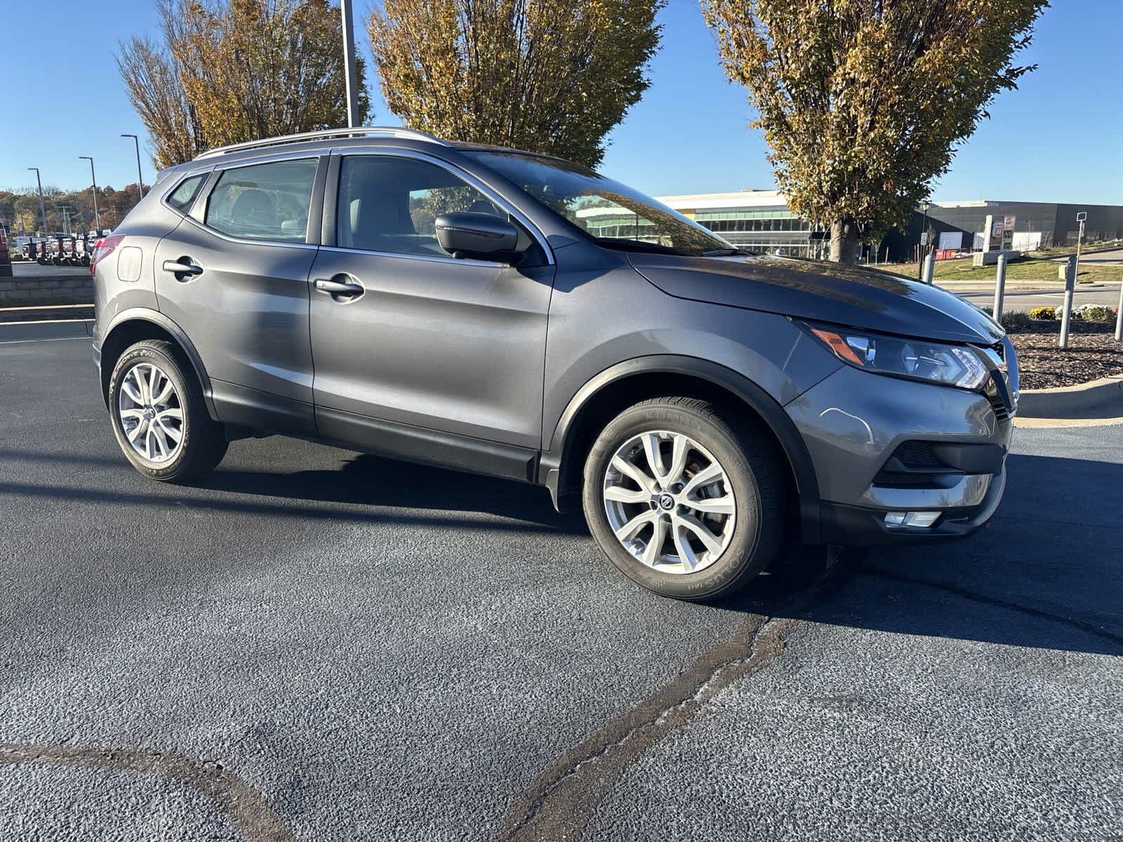 2022 Nissan Rogue Sport SV 2