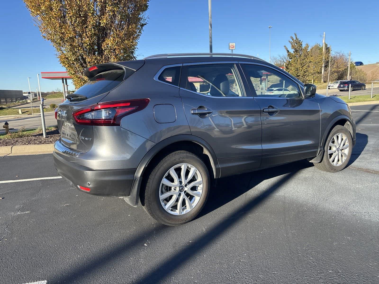 2022 Nissan Rogue Sport SV 9