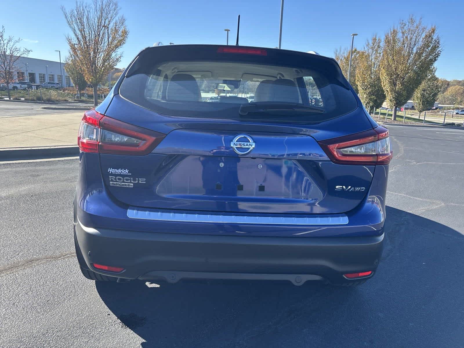 2022 Nissan Rogue Sport SV 8